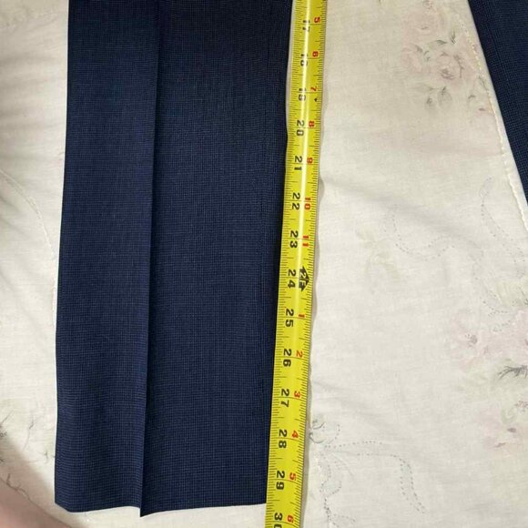 Calvin Klein Navy Blue Wool Two-Piece Suit - 36R & 30x30 - Picture 9 of 12